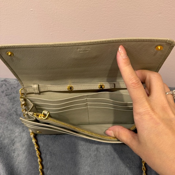 PRADA
Saffiano Metal Oro Chain Wallet Pomice - Picture 9 of 16